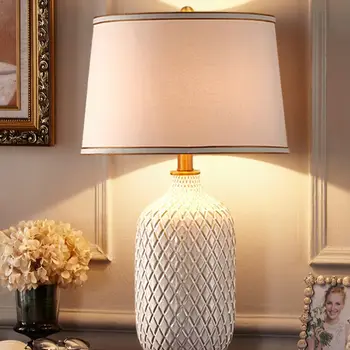 Amerikansk moderne minimalistisk bord lampe soveværelse sengelampe keramiske ananas dekoration lampe undersøgelse, stue, spisestue bordlampe