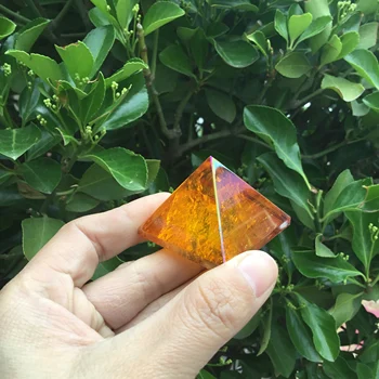 Naturlig rav Aura Kvarts Pyramide orange aura kvartskrystal enkelt punkt healing wand