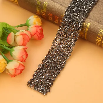 1yard 30mm Diamond Mesh Wrap Sparkle Roll Krystal Rhinestone Bånd Dekoration og Festlig Party Supplies