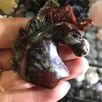 Naturlig Rød Jaspis Sten Unicorn Gemstone Crystal Hånd Udskåret Figur Boligindretning Gemstone Samling Reiki Sten
