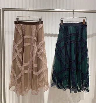 2020 efteråret og vinteren Japansk nyt produkt alle-match blonder mesh broderi syning nederdel er tynd A-linje plaid nederdel
